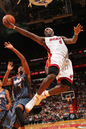 德州扑克高手不和牌局较劲(德州扑克高手不与牌局死磕)